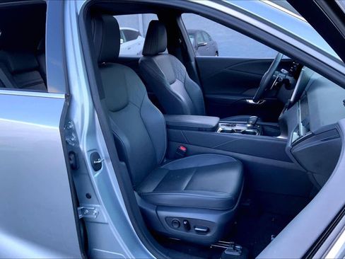 Used 2023 Lexus RX 350 Premium image 8