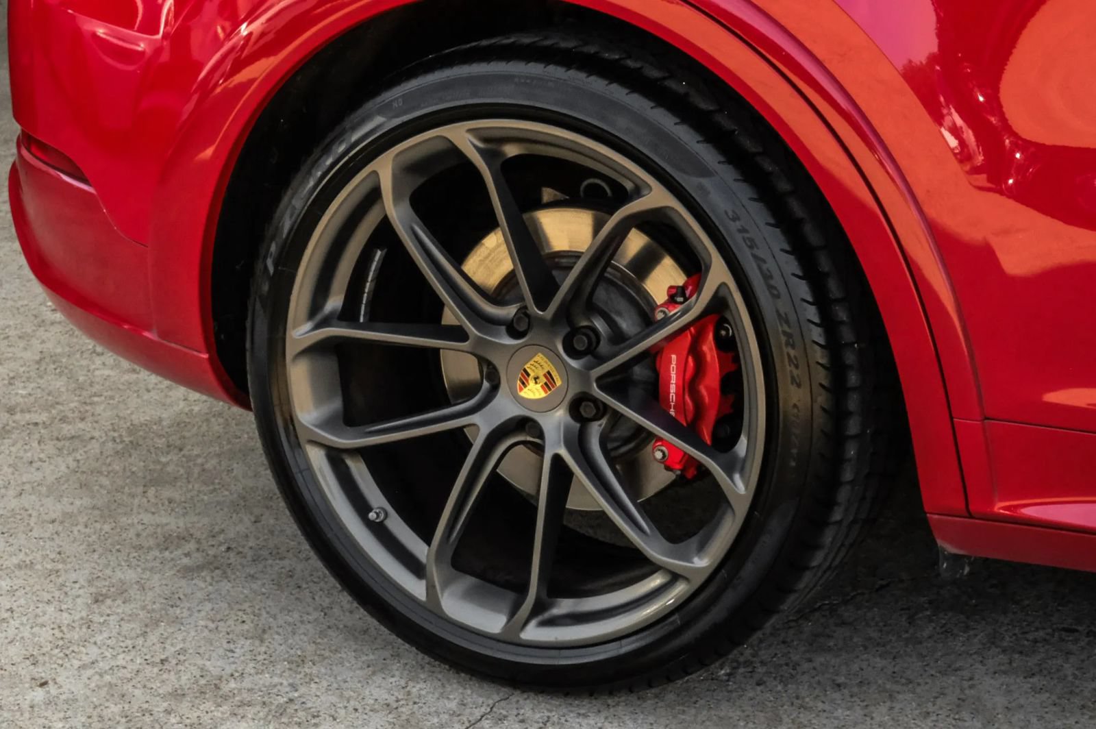 Used 2022 Porsche Cayenne GTS AWD/4WD image 61