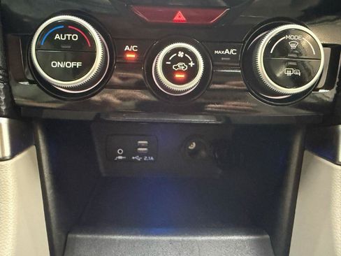 Used 2023 Subaru Forester Premium AWD/4WD image 19