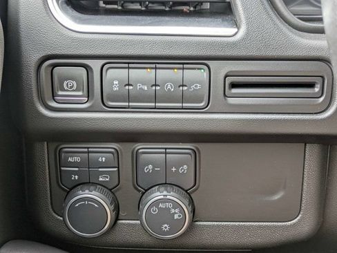 Used 2021 Chevrolet Tahoe LT AWD/4WD image 25