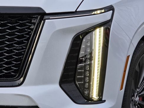 New 2026 Cadillac Escalade ESV V image 44