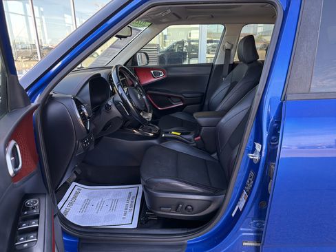 Used 2020 Kia Soul GT-Line Turbo FWD image 14