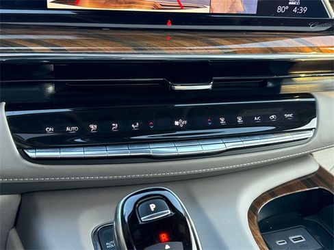 Used 2024 Cadillac Escalade Sport Platinum image 31