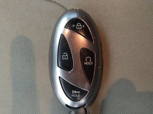 Used 2025 Hyundai Elantra Sport image 32