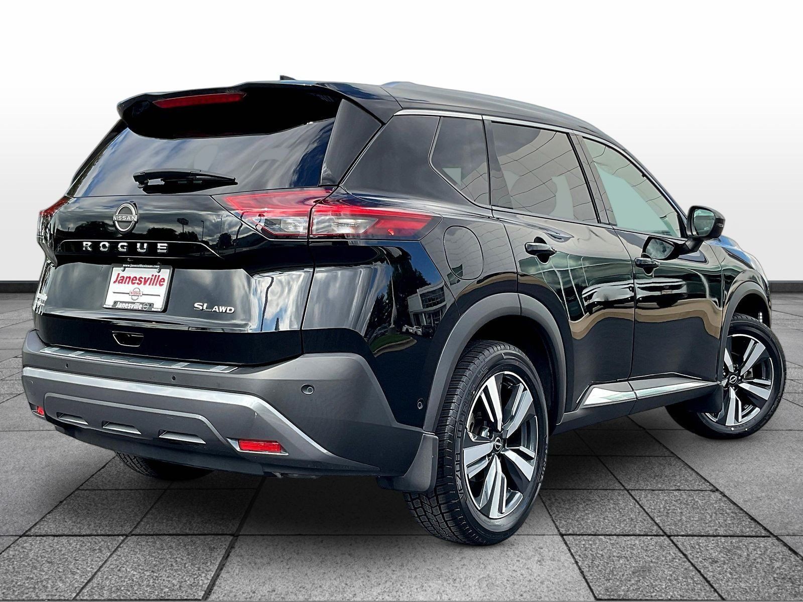 Certified 2023 Nissan Rogue SL w/ SL Premium Package AWD/4WD image 7
