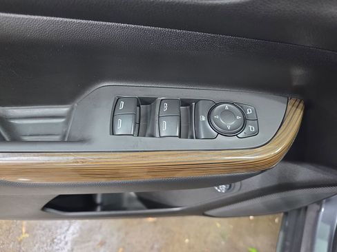 Used 2021 GMC Acadia SLE w/ Driver Convenience Package AWD/4WD image 30
