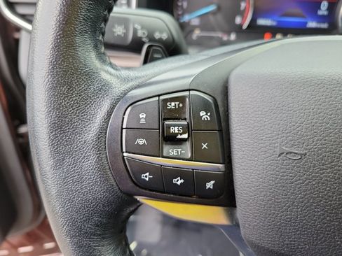 Used 2020 Ford Explorer Limited w/ Hybrid Equipment Group 310A image 29