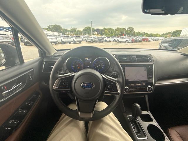 Used 2018 Subaru Outback 3.6R Touring AWD/4WD image 14