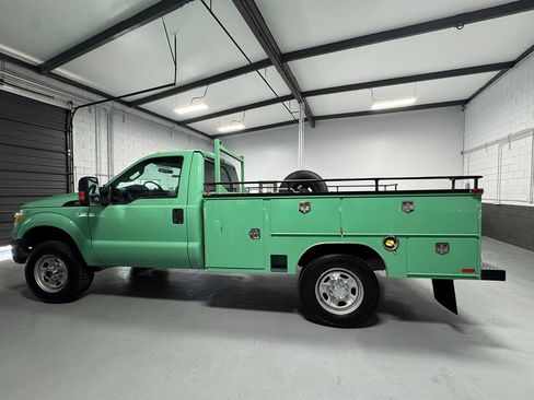 Used 2012 Ford F350 XL w/ PWR Equipment Group image 4