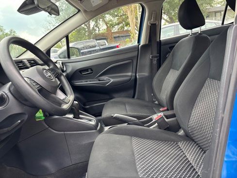 Used 2024 Nissan Versa S w/ Trunk Package image 10
