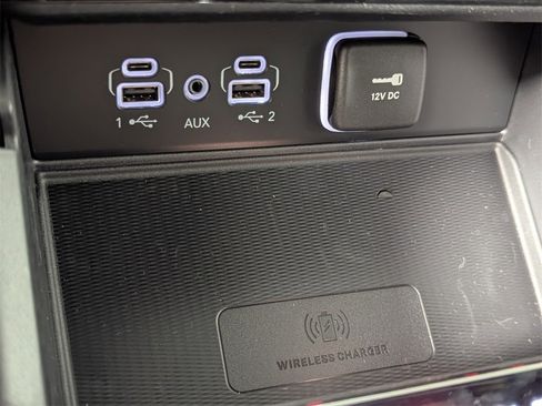 New 2025 Jeep Grand Cherokee Altitude image 23