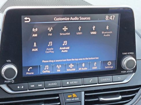 Used 2025 Nissan Altima 2.5 SV FWD image 17