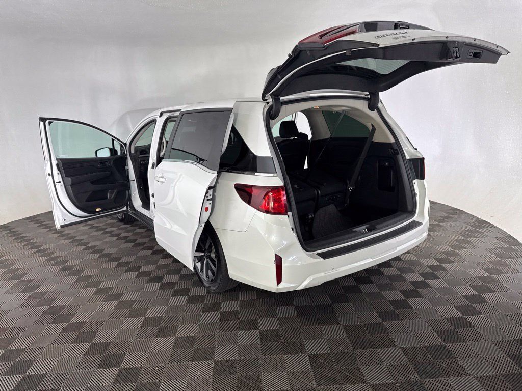 Used 2025 Honda Odyssey EX-L image 18