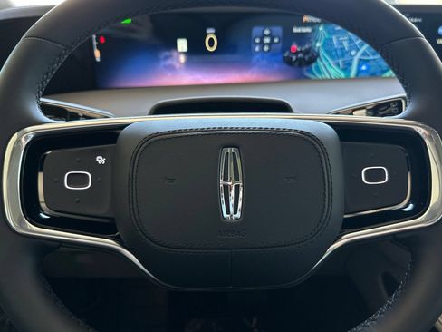 New 2026 Lincoln Nautilus Reserve AWD/4WD image 23
