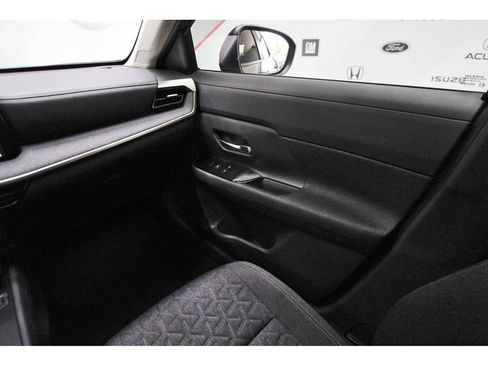 Used 2026 Nissan Kicks SV w/ SV Premium Package FWD image 10