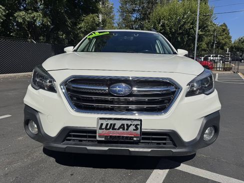 Used 2018 Subaru Outback 2.5i Premium AWD/4WD image 7