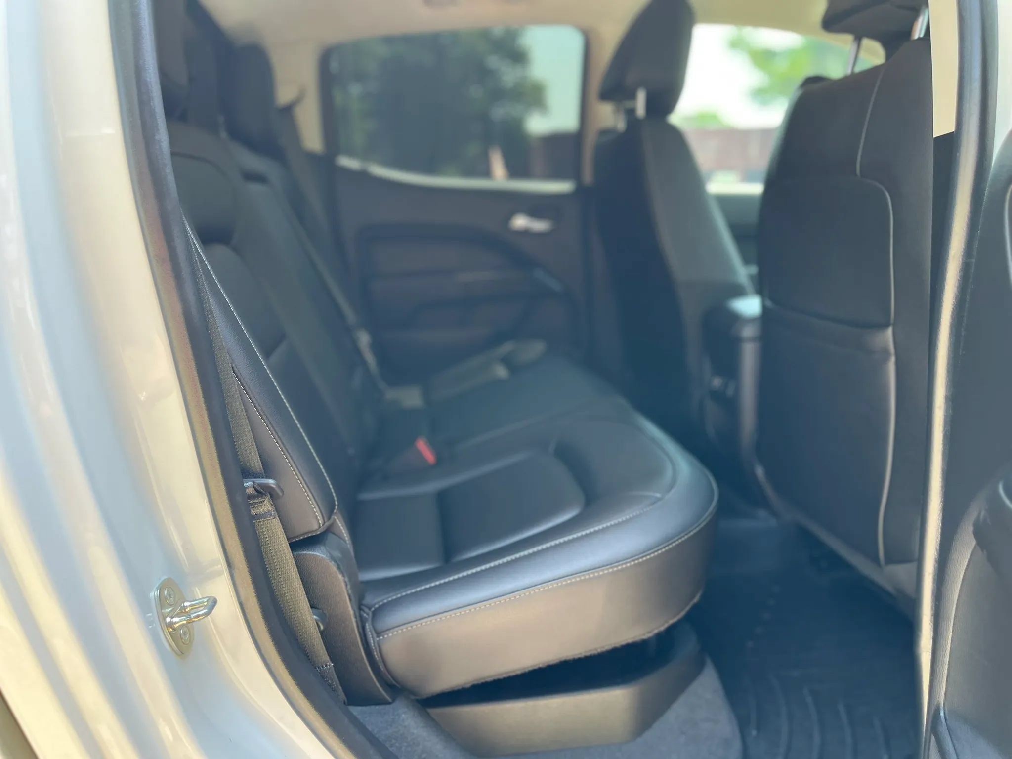 Used 2019 Chevrolet Colorado ZR2 w/ ZR2 Dusk Special Edition AWD/4WD image 28