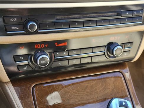 Used 2013 BMW 535i Sedan image 23