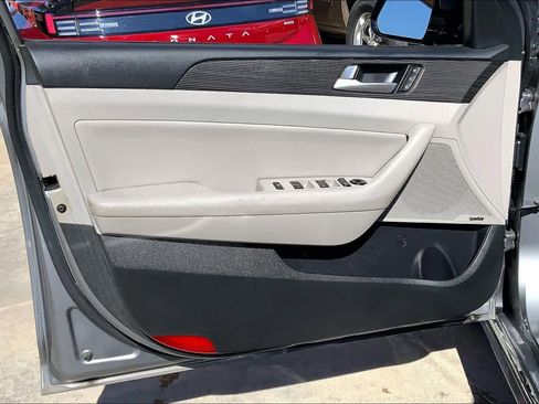 Used 2018 Hyundai Sonata Limited w/ Ultimate Package 02 image 21