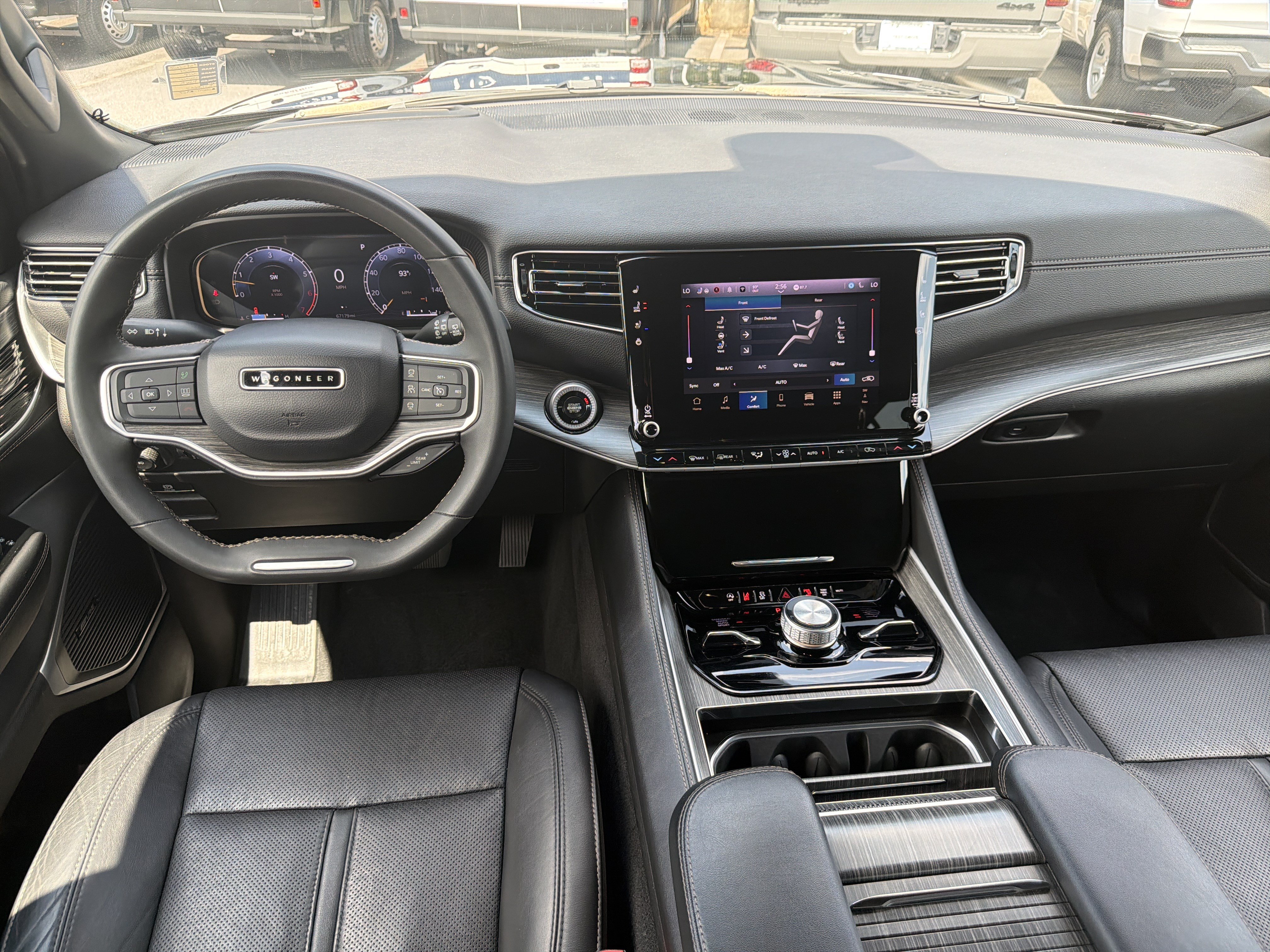 Used 2024 Jeep Wagoneer Series III AWD/4WD image 30