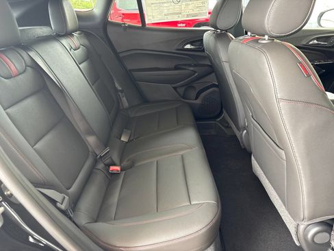 New 2026 Chevrolet Trax RS w/ Sunroof Package FWD image 18