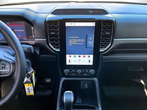 Used 2024 Ford Ranger XLT w/ Trailer Tow Package image 11