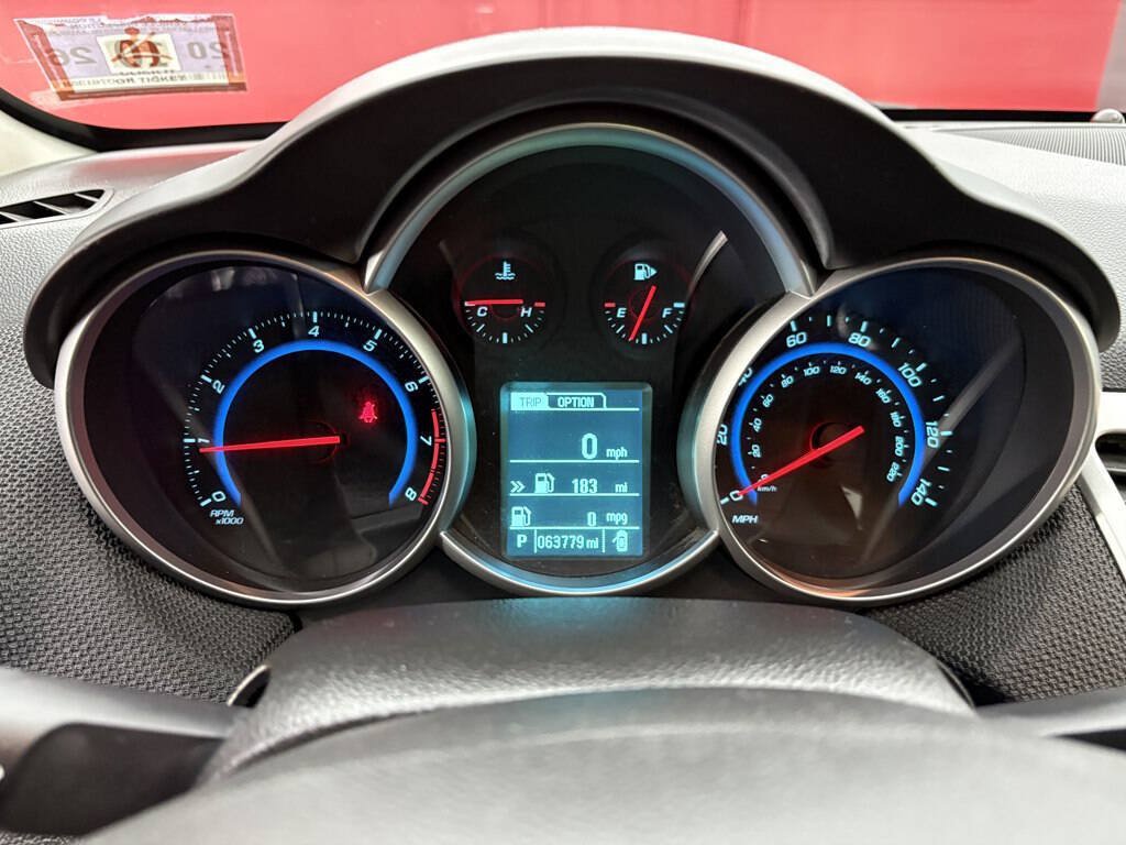 Used 2016 Chevrolet Cruze LT FWD image 17