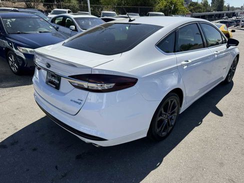 Used 2018 Ford Fusion SE w/ Equipment Group 601A image 6