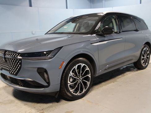 New 2026 Lincoln Nautilus Reserve image 33