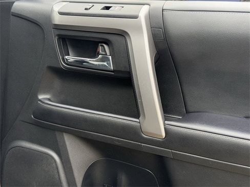 Used 2024 Toyota 4Runner SR5 Premium image 30