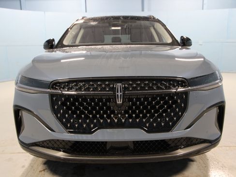 New 2026 Lincoln Nautilus Reserve w/ Jet Appearance Package image 33