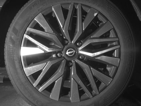 Used 2025 Nissan Altima 2.5 SV image 15