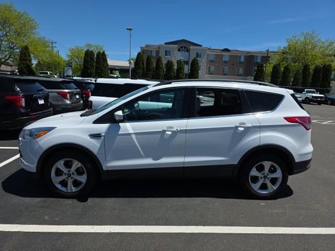 Used 2014 Ford Escape SE w/ Equipment Group 201A AWD/4WD image 3
