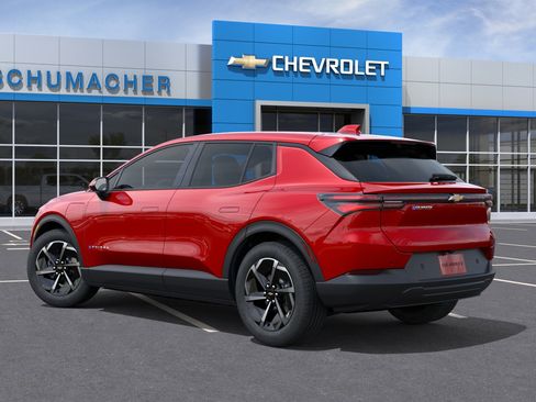 New 2026 Chevrolet Equinox EV LT FWD image 3