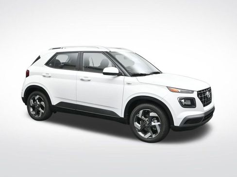 New 2026 Hyundai Venue SEL FWD image 8