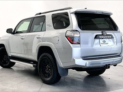 Used 2023 Toyota 4Runner TRD Off-Road Premium w/ Moonroof Package AWD/4WD image 12