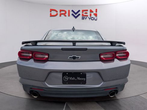Used 2020 Chevrolet Camaro LT RWD image 4