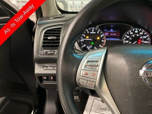 Used 2016 Nissan Altima 2.5 S w/ Power Driver Seat Package FWD image 12