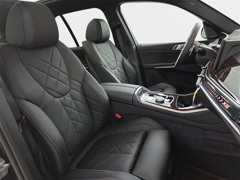 New 2026 BMW X5 xDrive40i w/ M Sport Package image 10