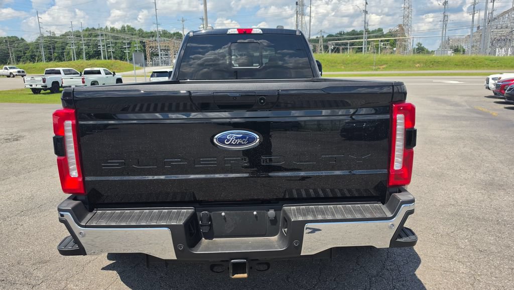 Used 2024 Ford F350 Lariat w/ Lariat Ultimate Package AWD/4WD image 4