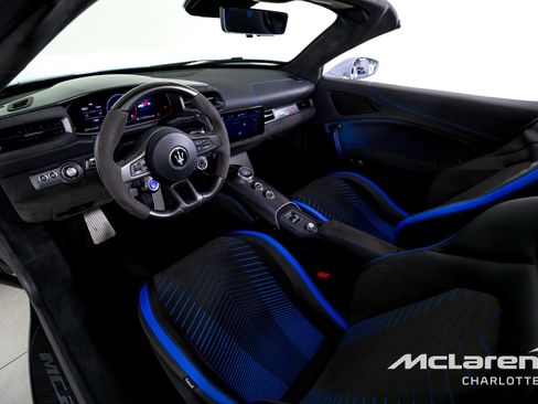 Used 2023 Maserati MC20 Spyder image 14