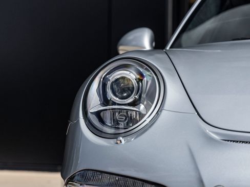 Certified 2016 Porsche 911 GT3 RWD image 25