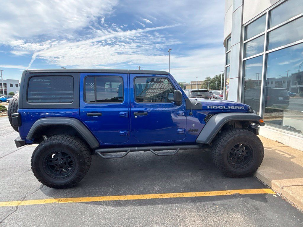 Used 2018 Jeep Wrangler Unlimited Sport AWD/4WD image 3