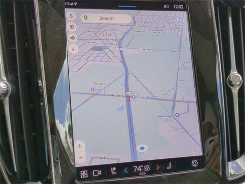 Used 2025 Volvo S60 B5 Plus image 20