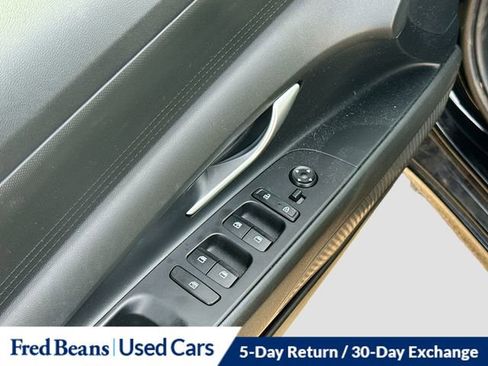 Used 2023 Hyundai Elantra SEL FWD image 19