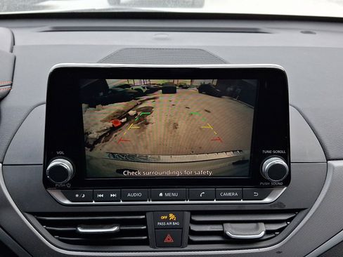 Certified 2023 Nissan Altima 2.5 SR image 17