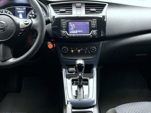 Used 2017 Nissan Sentra SR FWD image 13