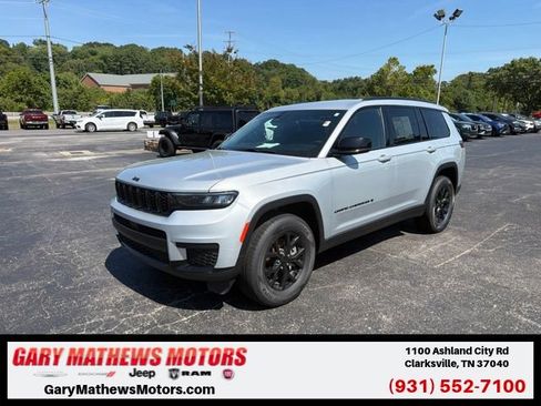 Used 2024 Jeep Grand Cherokee L Laredo AWD/4WD image 1