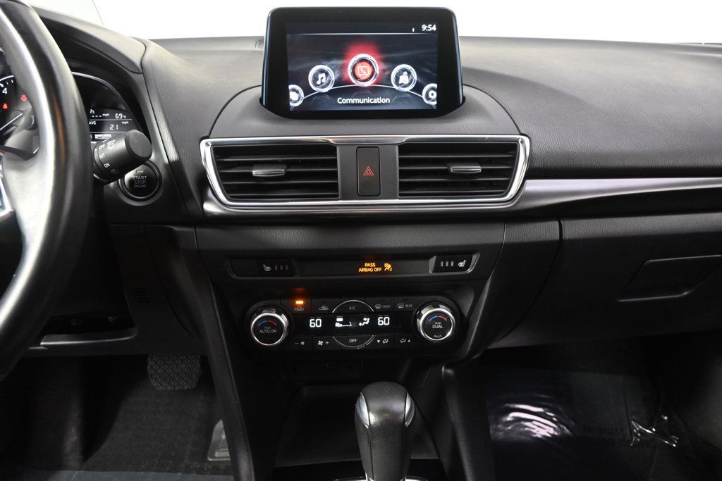 Used 2018 MAZDA MAZDA3 Grand Touring FWD image 27