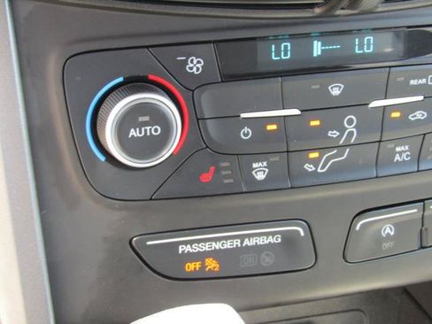 Certified 2019 Ford Escape SE AWD/4WD image 20